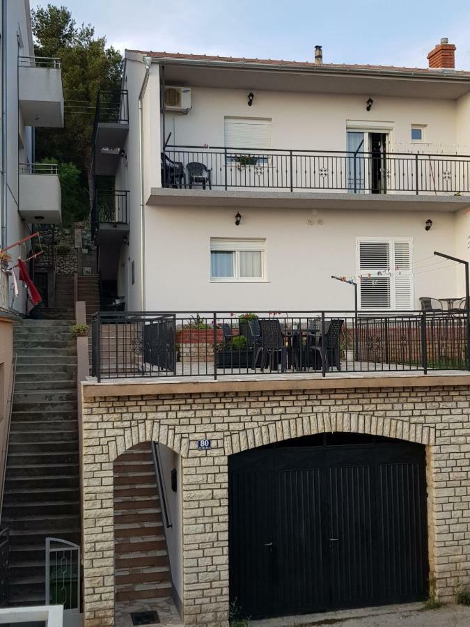 Apartments Nakic Sibenik Bagian luar foto