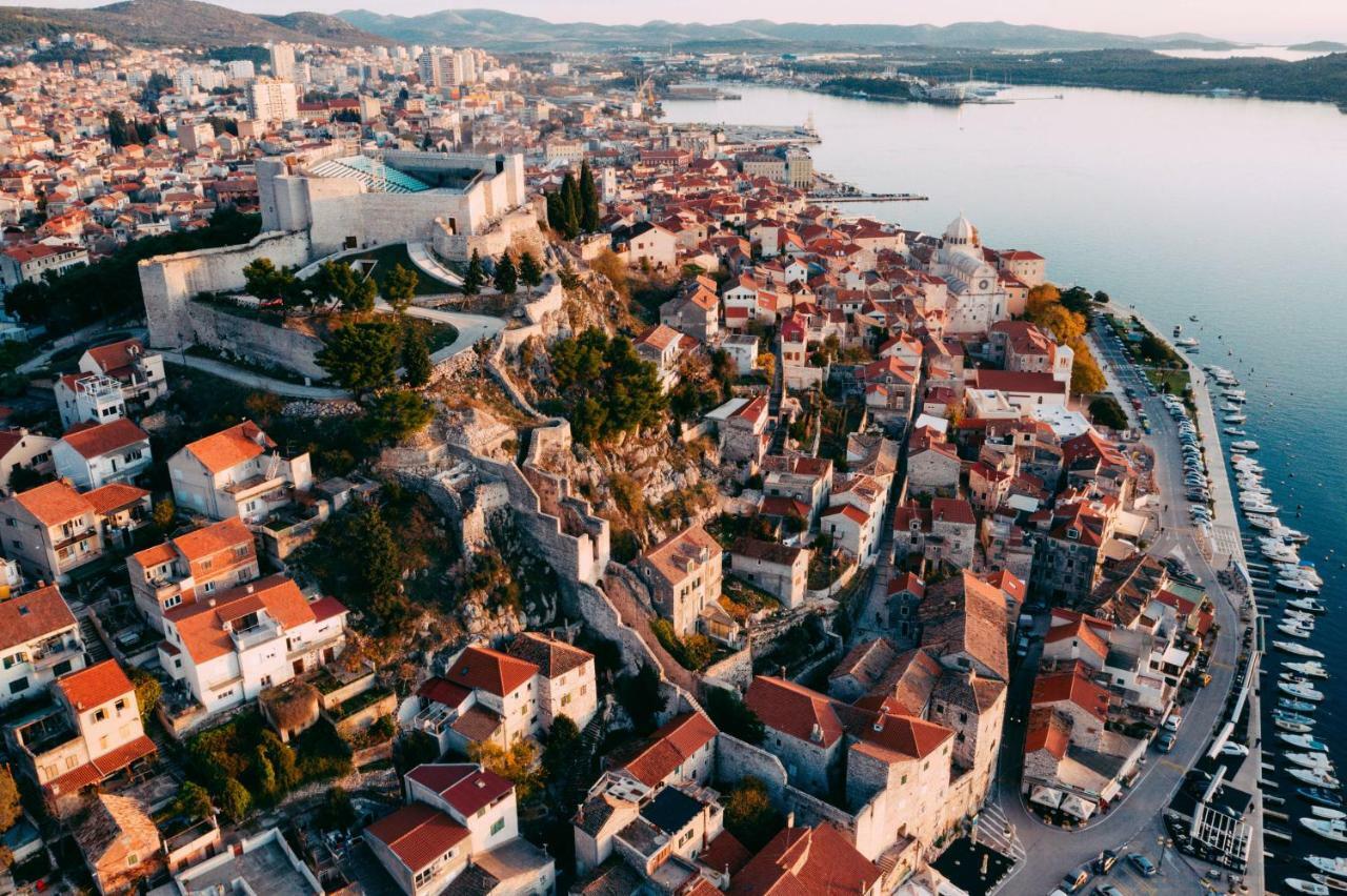 Apartments Nakic Sibenik Bagian luar foto