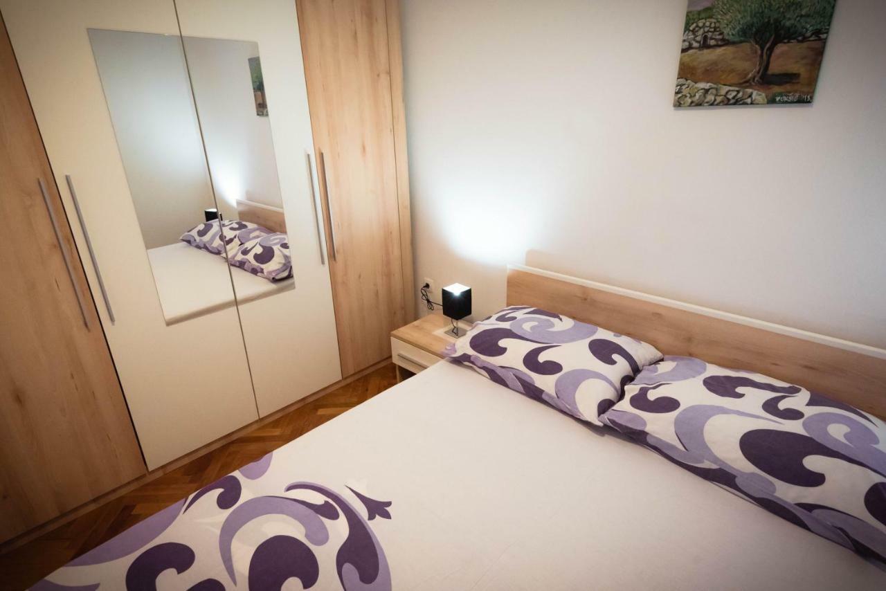 Apartments Nakic Sibenik Bagian luar foto