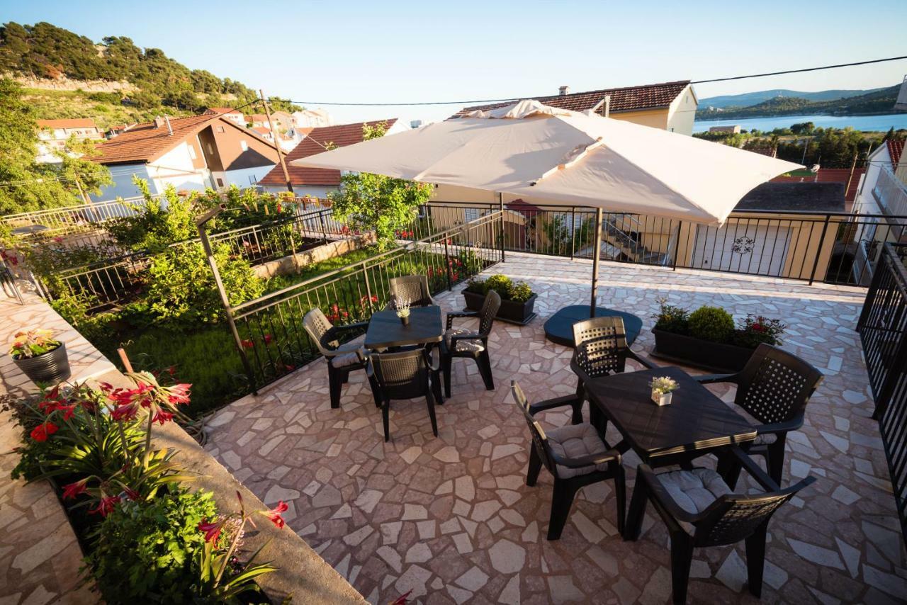 Apartments Nakic Sibenik Bagian luar foto
