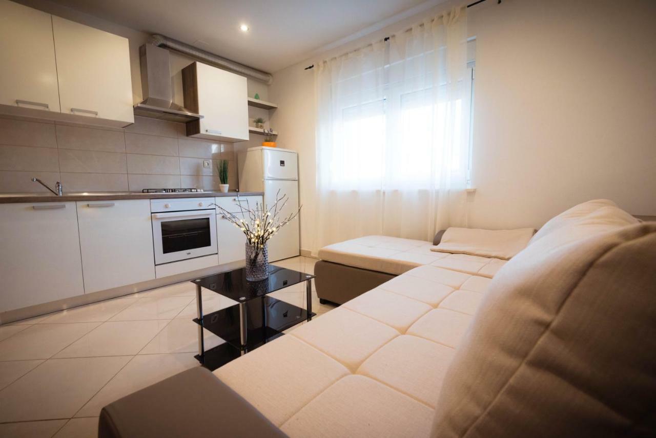 Apartments Nakic Sibenik Bagian luar foto